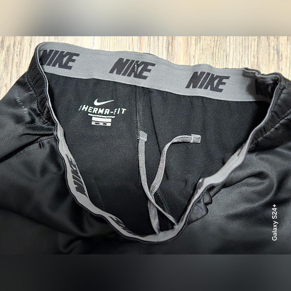 Nike Black Men’s Sweatpants Joggers - Picture 11 of 16